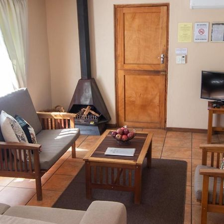 Kunje Guesthouse Op-die-Berg 외부 사진