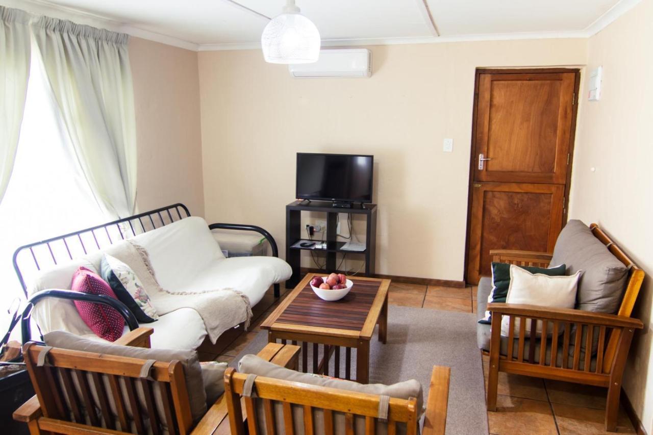 Kunje Guesthouse Op-die-Berg 외부 사진